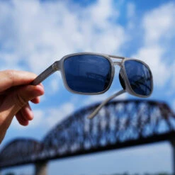 Navigator Crossover - Navy Smoke Polarized -Outdoor Sports Glasses 8 e6434490 ae21 4fbc 80cd 1673976bc13d