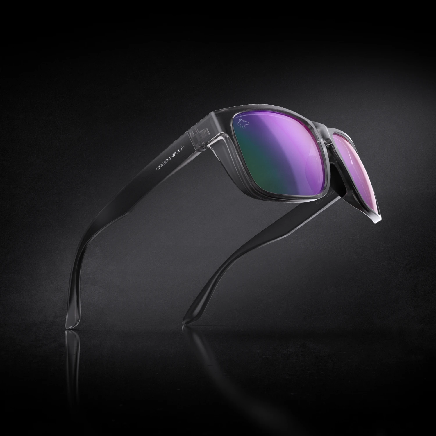 Green Wolf Guardian - Green Smoke 4 Green Wolf Guardian - Green Smoke - Image 2