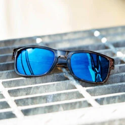 Titan - Navy Smoke Polarized 13 Titan - Navy Smoke Polarized -Outdoor Sports Glasses Titan Website 4B